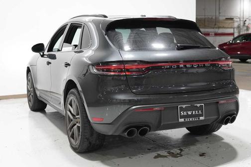 2022 Porsche Macan S