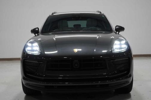 2022 Porsche Macan S
