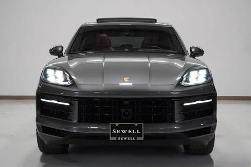 2024 Porsche Cayenne S