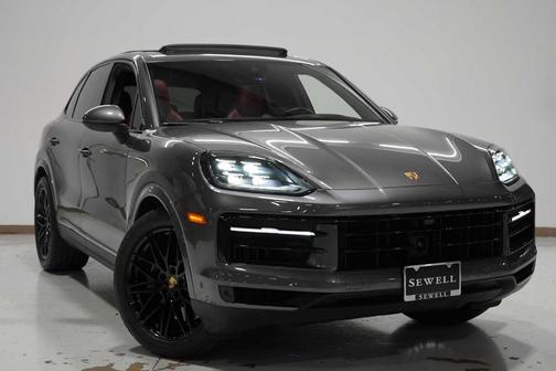 2024 Porsche Cayenne S