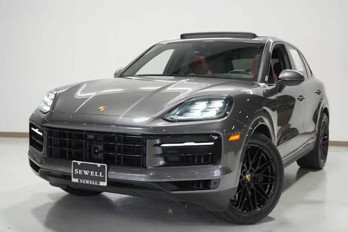 2024 Porsche Cayenne S