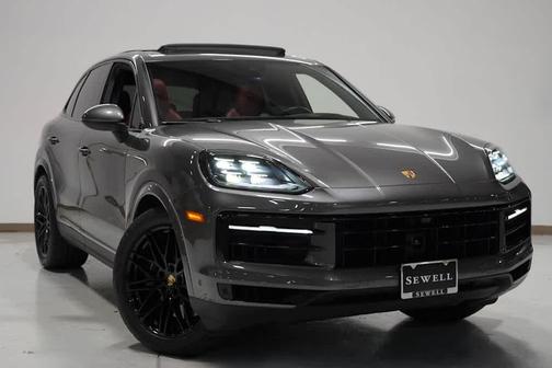 2024 Porsche Cayenne S