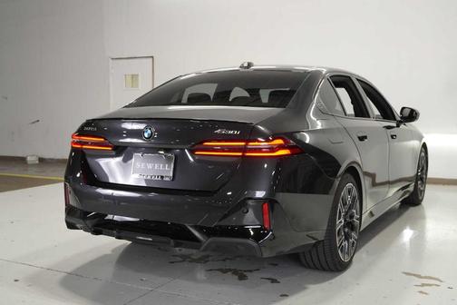 2026 BMW 530 i