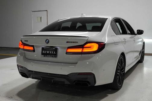 2023 BMW M550 i xDrive