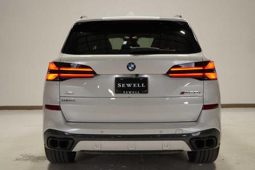 2024 BMW X5 M60i