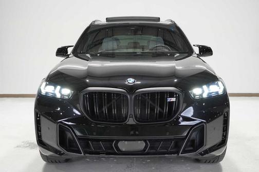 2025 BMW X5 M60i