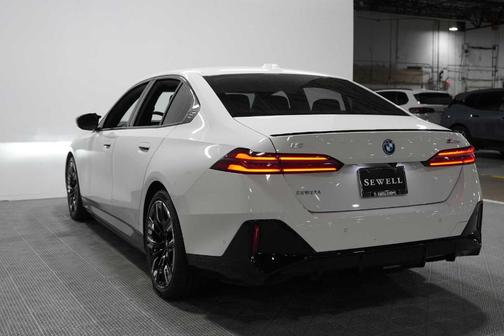 Alpine White 2024 BMW i5 M60
