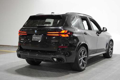 Black Sapphire Metallic 2026 BMW X5 xDrive40i
