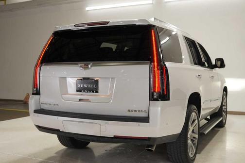 2018 Cadillac Escalade Premium Luxury