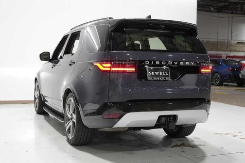 2025 Land Rover Discovery P360 Metropolitan Edition