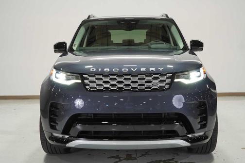 2025 Land Rover Discovery P360 Metropolitan Edition