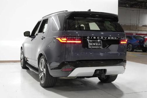 2025 Land Rover Discovery P360 Metropolitan Edition