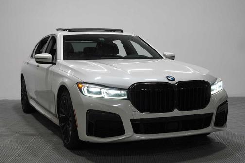 Mineral White Metallic 2022 BMW 750 i xDrive