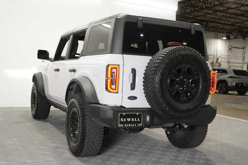 Oxford White 2024 Ford Bronco Wildtrak