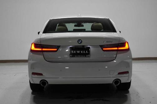 2024 BMW 330 i