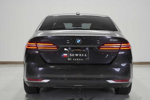 2025 BMW 530 i