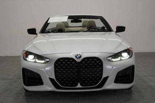 Mineral White Metallic 2024 BMW M440 i