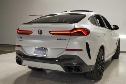 2024 BMW X6 M60i