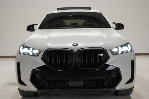 2024 BMW X6 M60i