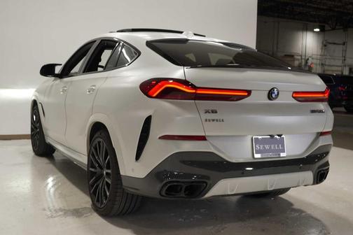 2024 BMW X6 M60i