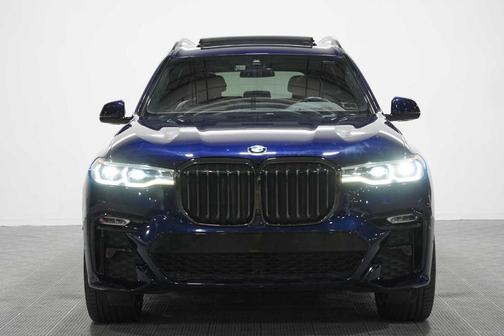 Tanzanite Blue II Metallic 2022 BMW X7 xDrive40i