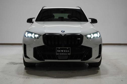 2025 BMW X5 M60i