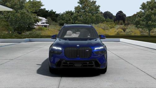 2026 BMW X7 M60i