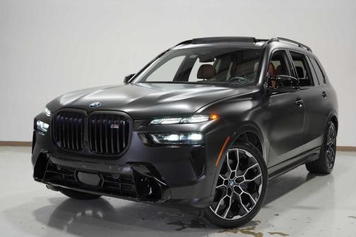 2025 BMW X7 M60i