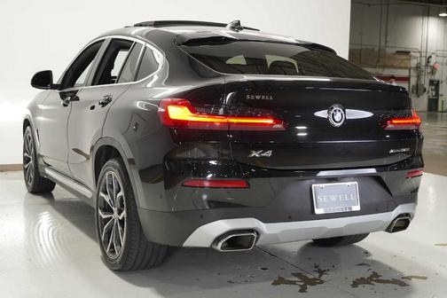 2022 BMW X4 xDrive30i