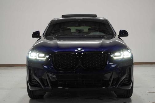 2023 BMW X4 xDrive30i