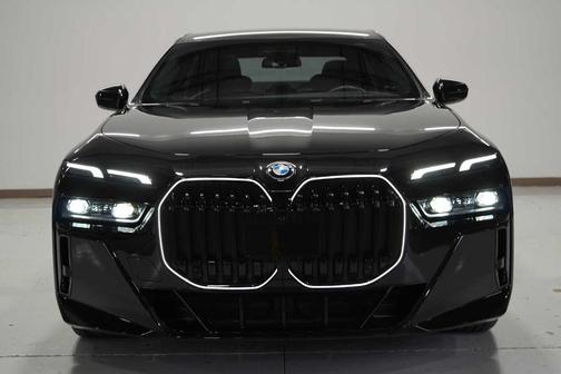 2024 BMW 740 i