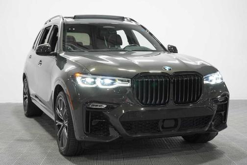 Gray Metallic 2021 BMW X7 M50i