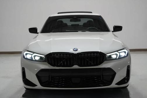 2025 BMW 330 i
