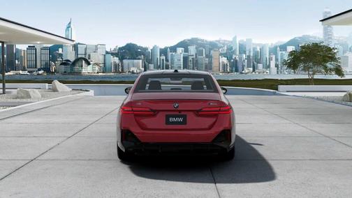 2025 BMW i5 M60