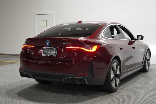 Aventurin Red Metallic 2023 BMW i4 Gran Coupe eDrive35