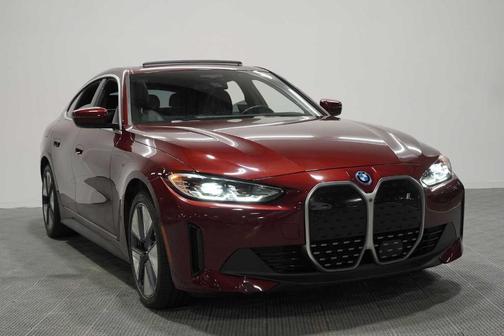 Aventurin Red Metallic 2023 BMW i4 Gran Coupe eDrive35
