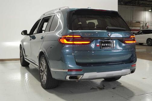 2023 BMW X7 xDrive40i