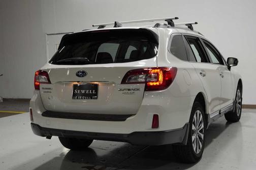 2017 Subaru Outback 2.5i Touring