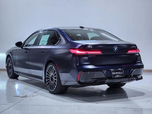 2025 BMW i7 eDrive50