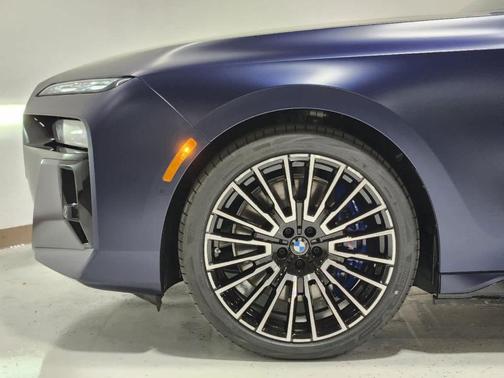 2025 BMW i7 eDrive50