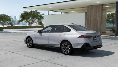 2025 BMW i5 eDrive40