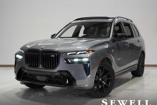 2023 BMW X7 M60i