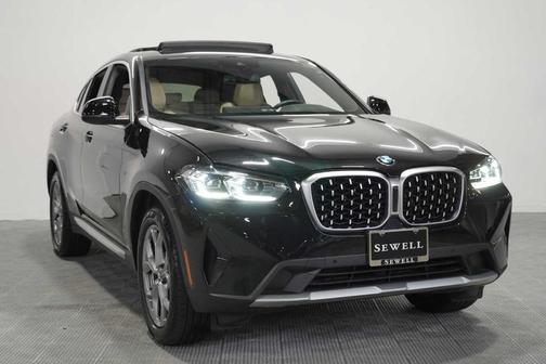 Black Sapphire Metallic 2025 BMW X4 xDrive30i
