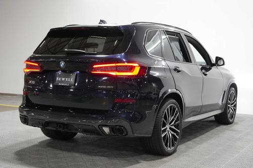 Carbon Black Metallic 2023 BMW X5 xDrive40i