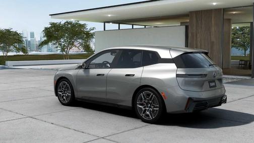 2026 BMW iX xDrive60