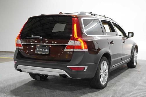 Rich Java Metallic 2016 Volvo XC70 T5 Drive-E Premier