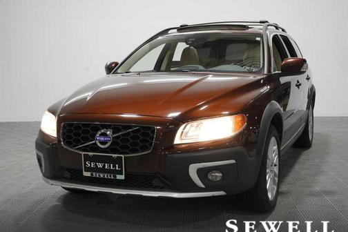 Rich Java Metallic 2016 Volvo XC70 T5 Drive-E Premier