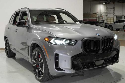 2025 BMW X5 M60i
