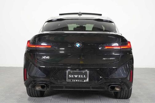 Black Sapphire Metallic 2024 BMW X4 xDrive30i