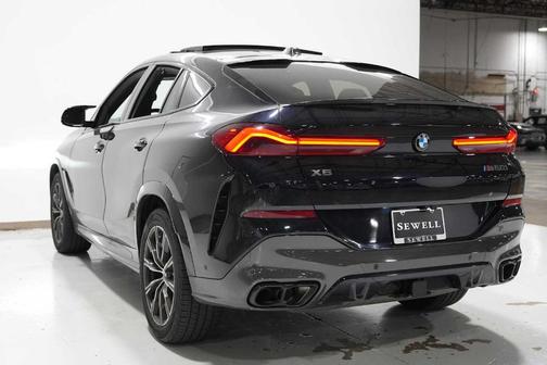 2025 BMW X6 M60i
